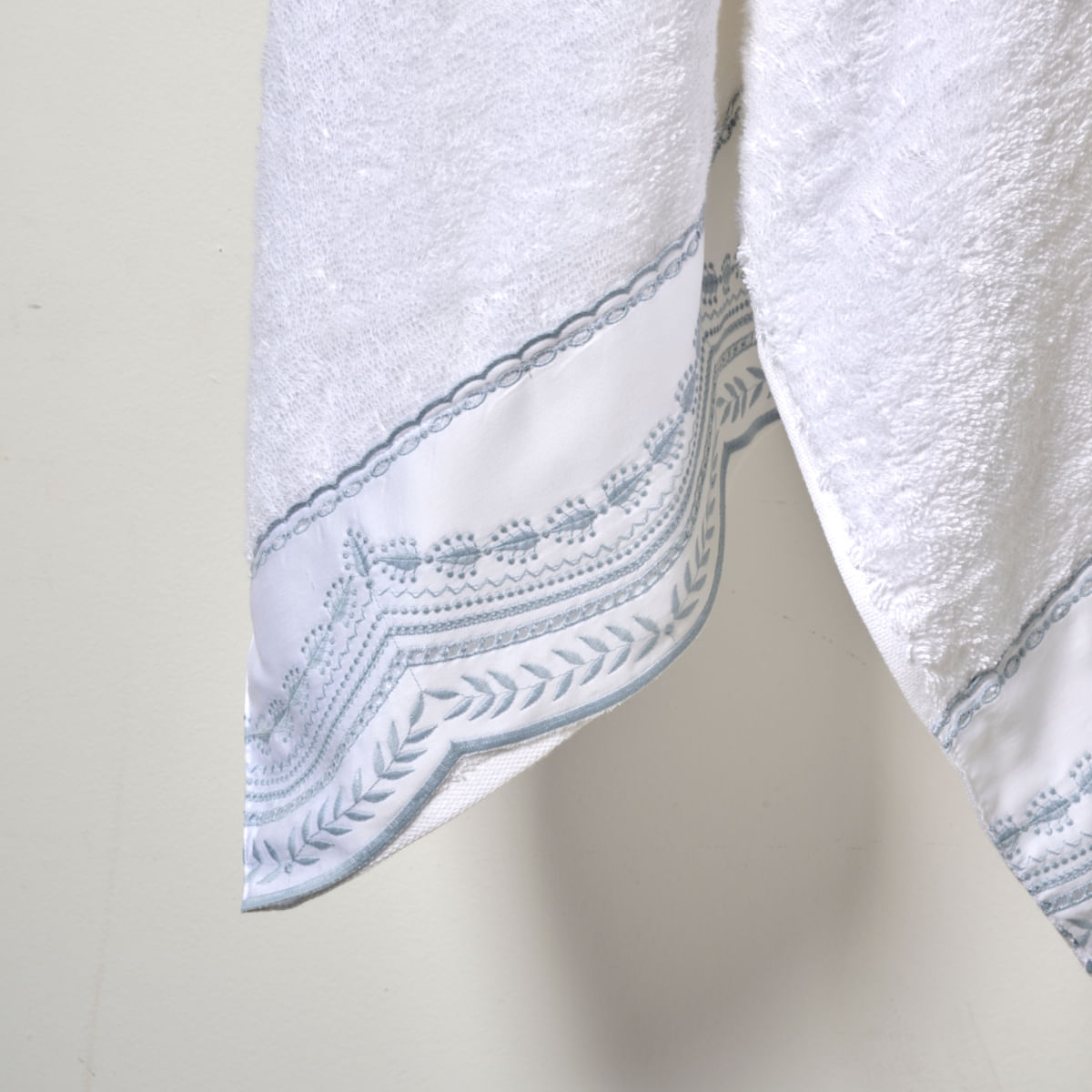 003 02 0106 Jg Banho Le Reve Branco Azul 002